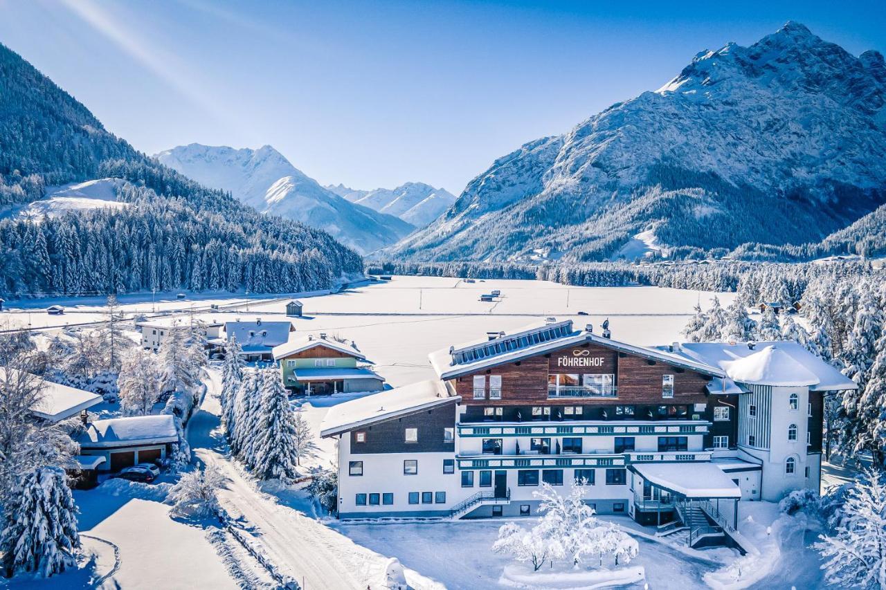 Hotel Foehrenhof Stanzach Exteriér fotografie