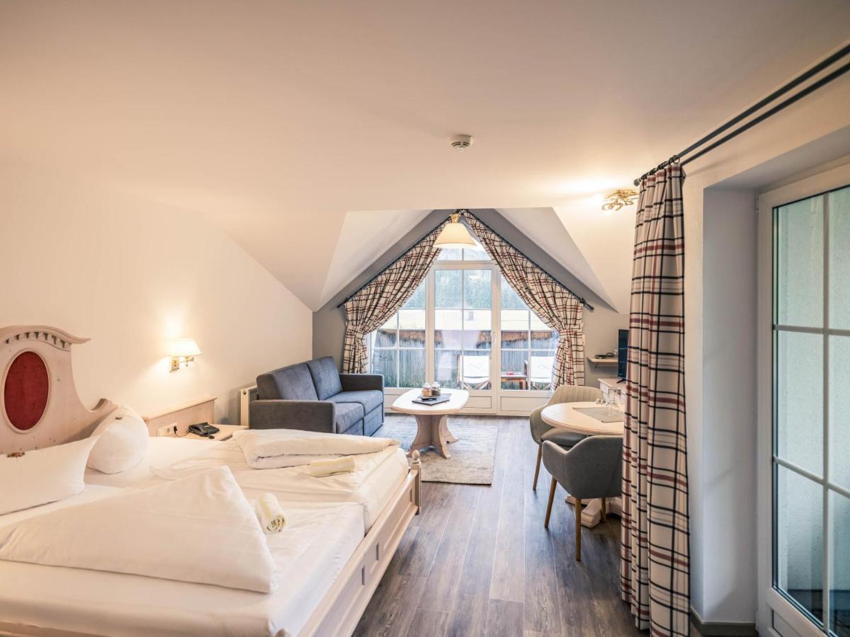 Hotel Foehrenhof Stanzach Exteriér fotografie
